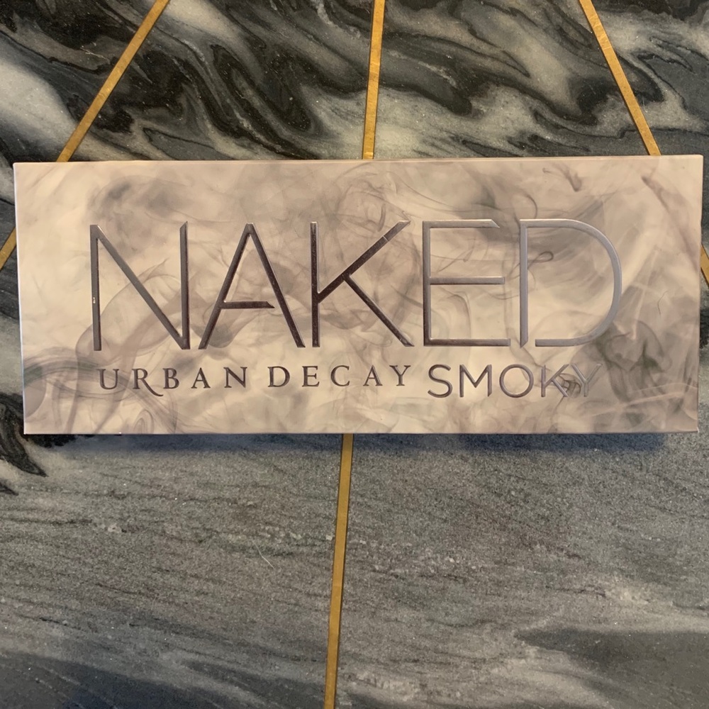 Urban Decay Naked Smoky Palette